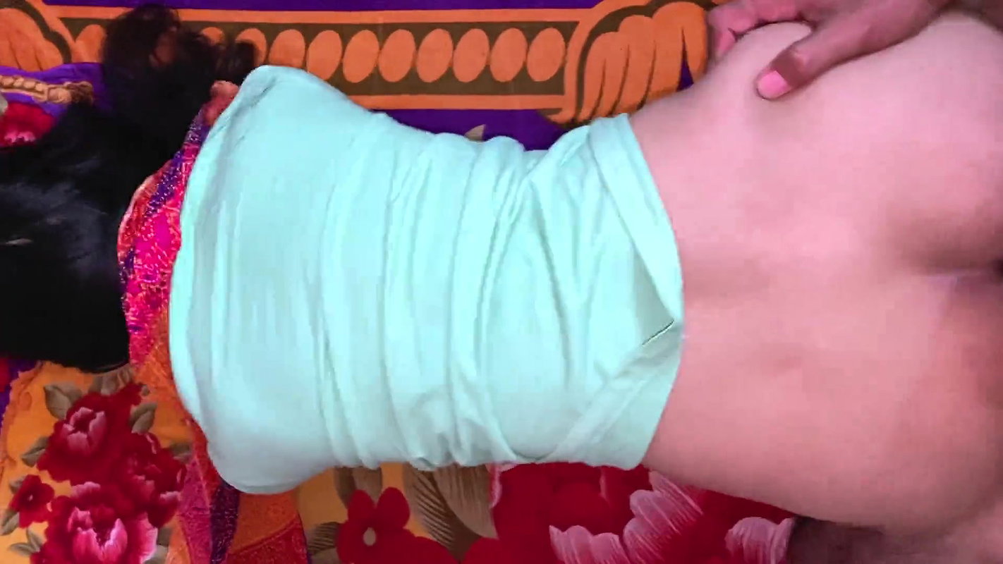 Best Indian Porn Video Doctor Ko Ghar Bula Kr Apni Chut Chudayi