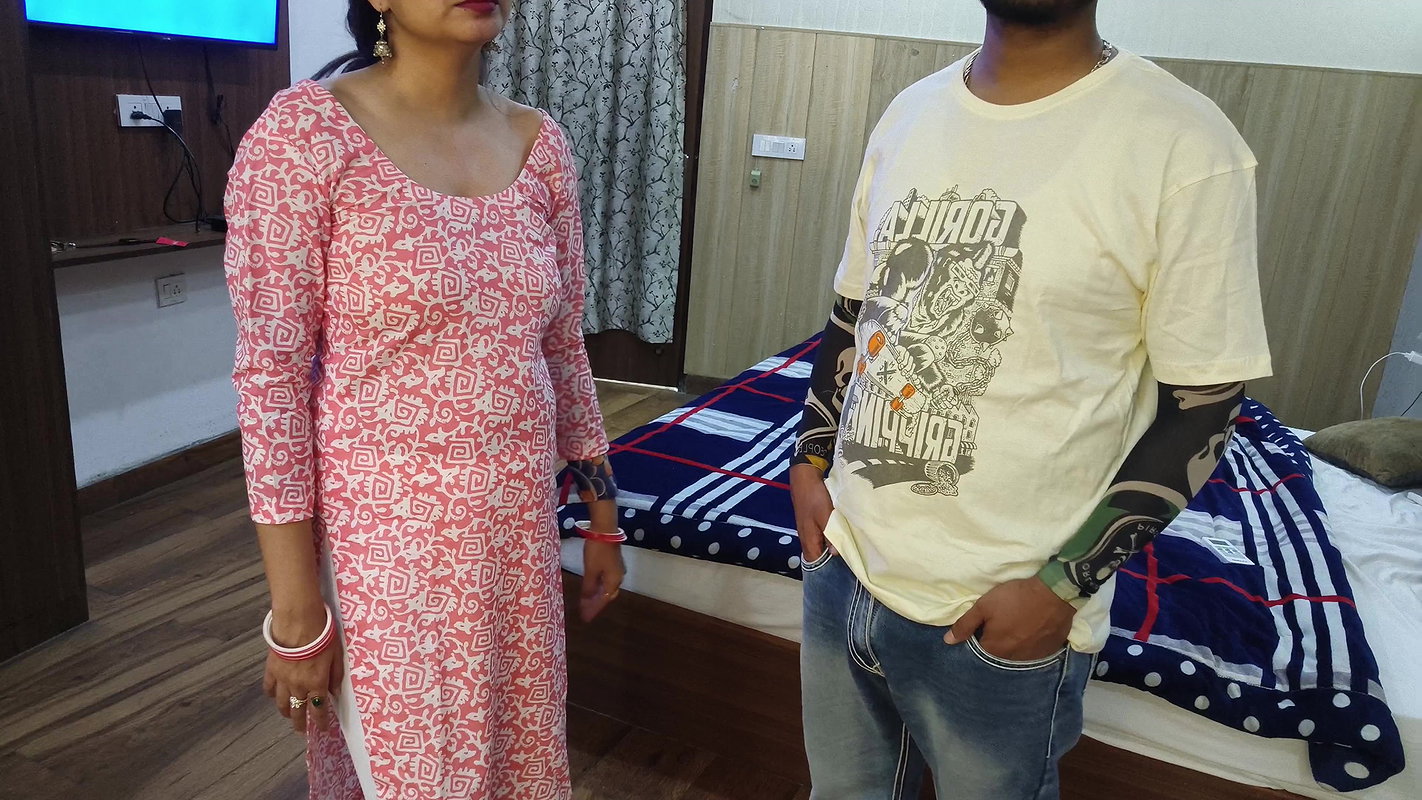 Best Indian xxx video Indian hot girl was fucked by landlord saarabhabhi sex video , Indian pornstar saara