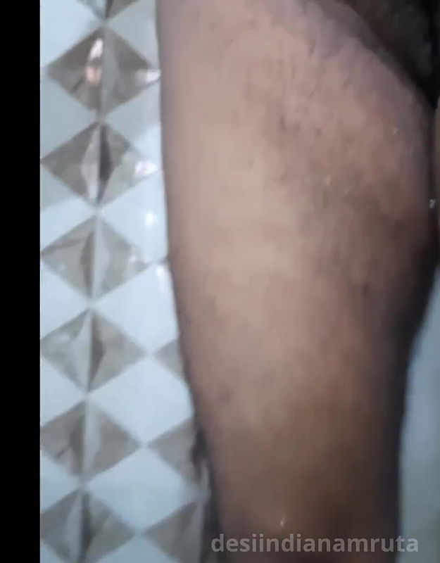 Best XXX Indian Hot Brownie Step Mom Pissing in Bath Room