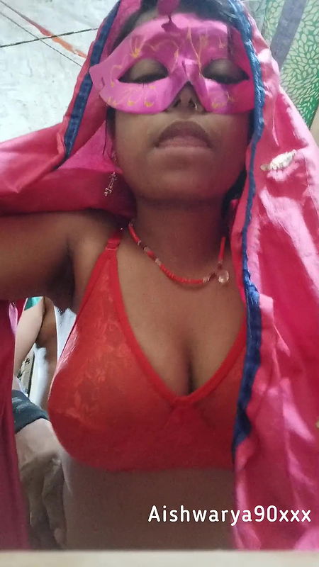 Bhabhi aapki chut bahut kasi hai Mai Roz aapko chodna chahta hu