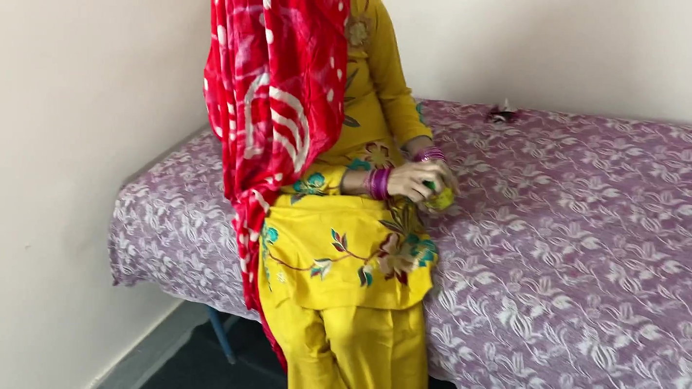 Bhabhi Became Naked After Seeing the Penis