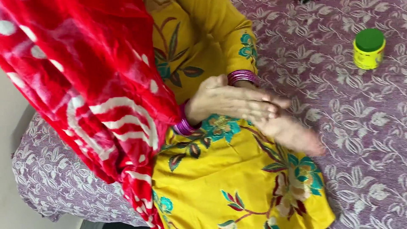 Bhabhi Became Naked After Seeing the Penis