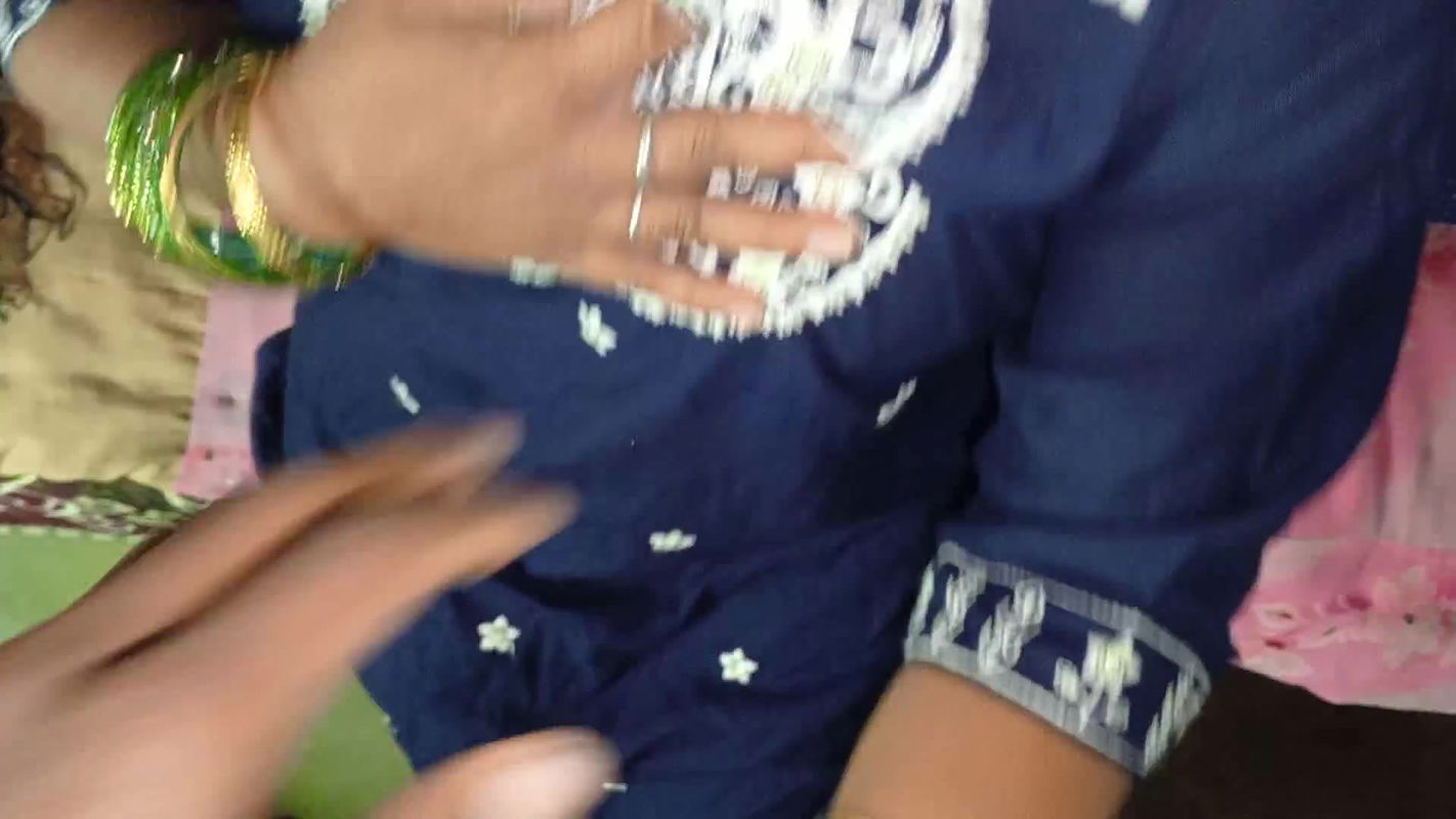 Bhabhi ke gand me land dala Hindi audio