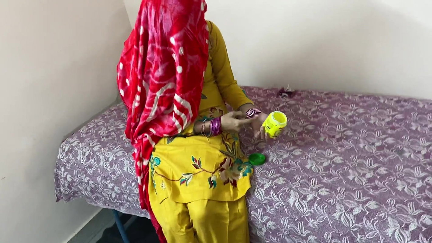 Bhabhi ke muh se aya paani mota lund dekh kr utar diye saare kapde with clear audio Full HD