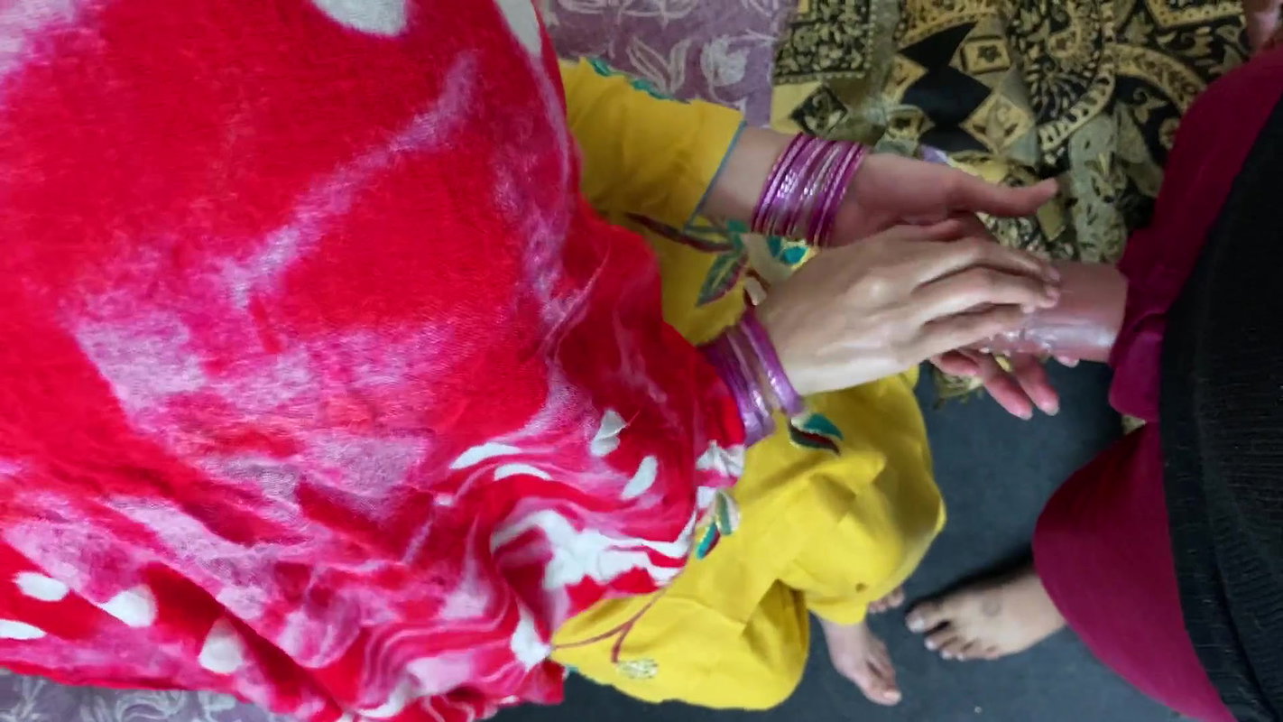 Bhabhi ke muh se aya paani mota lund dekh kr utar diye saare kapde with clear audio Full HD