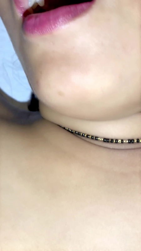 Bhabhi ki chut main pura lund dala ,bhabhi ki cheekh nikl gyi