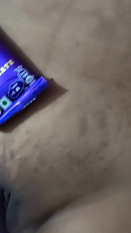 Bhabhi ki chut me chocolate