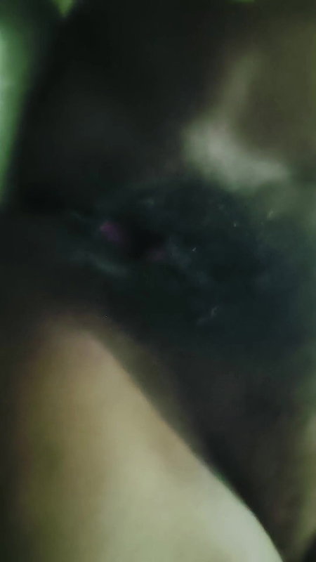 Bhabhi Ne viewers Ko Kiya Khush Apne Chut ka Pani Nikal diya