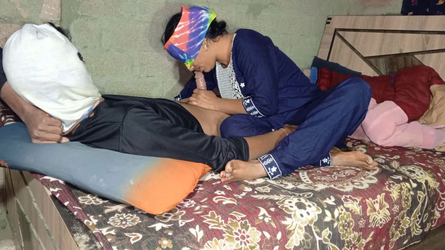 Bhabhi raat muh me land diya Hindi audio