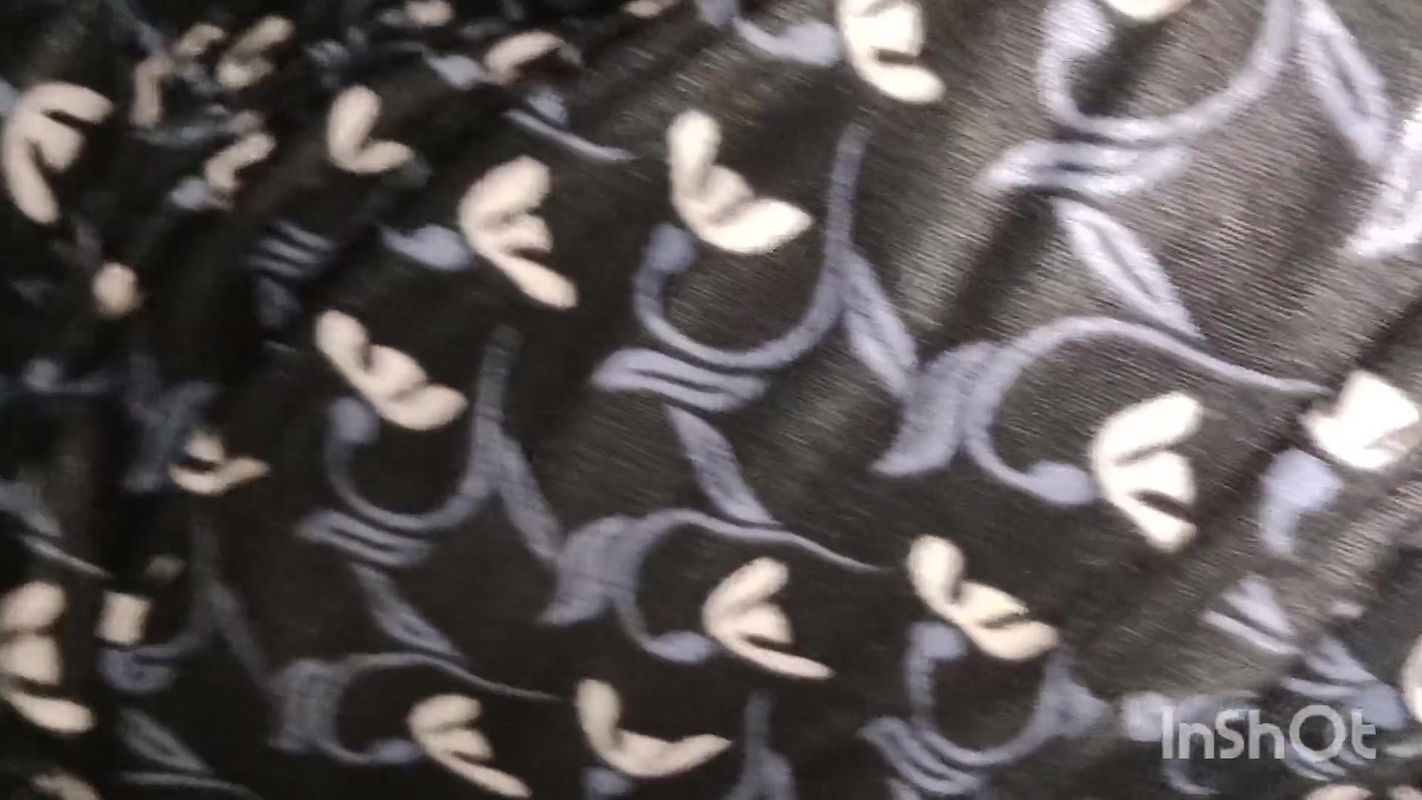 Bhabhi rubbed her brother-in-law’s thick dick on her pussy