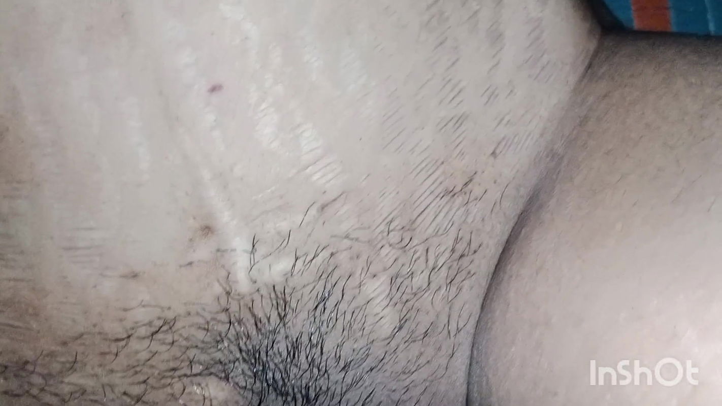 Bhabhi rubbed her brother-in-law’s thick dick on her pussy