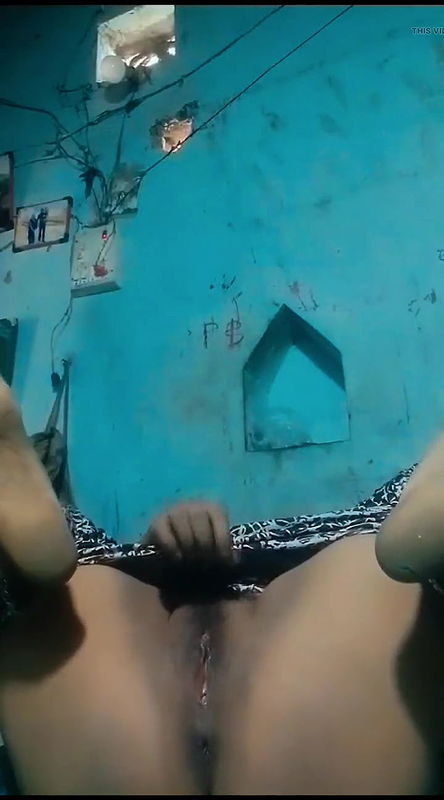 Bhabhi showing her big pussy, Desi aunty showing her big boobs,Desi bhabhi showing her pussy and boobs, Desi aunty nude video