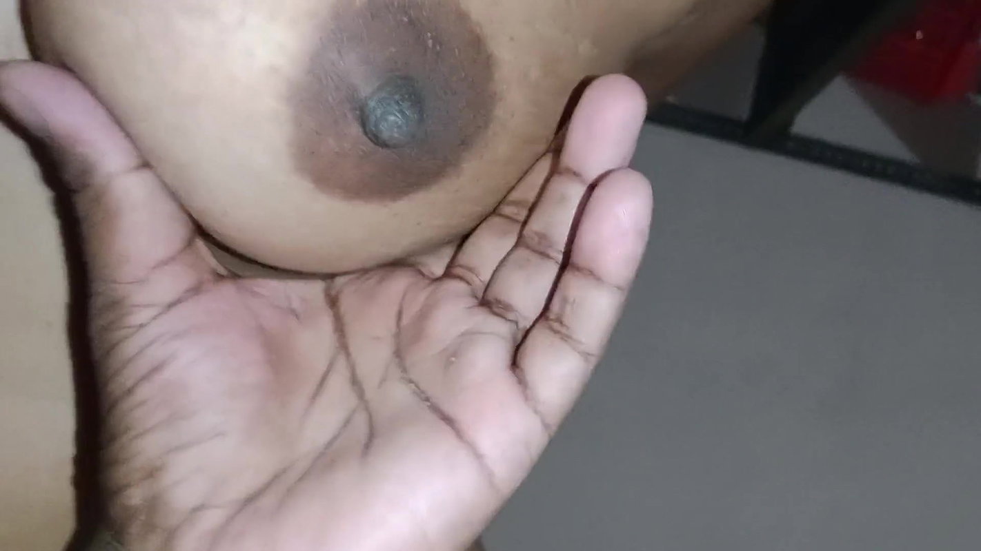 Bhabhi took off all her clothes and got fucked