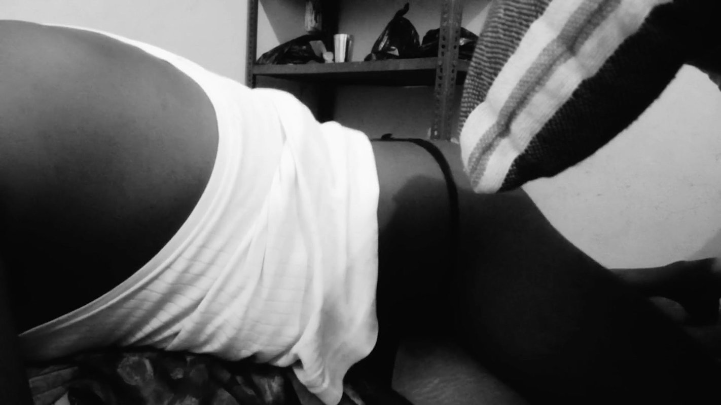 Bhabhi was fucked with a big cock after laying a mat