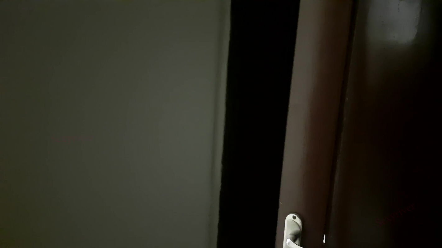 Bhabi Ji ko Majburon Chodna Para – Bhabi Looks Beautiful in Golden Bikini