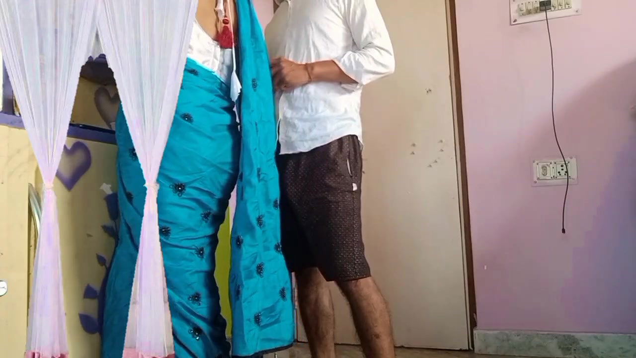 Bhabi ki gand ki chudai me bahut maza aata hai tho devar ne pura dahi nikali