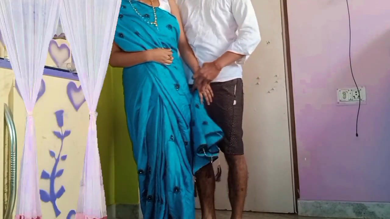 Bhabi ki gand ki chudai me bahut maza aata hai tho devar ne pura dahi nikali