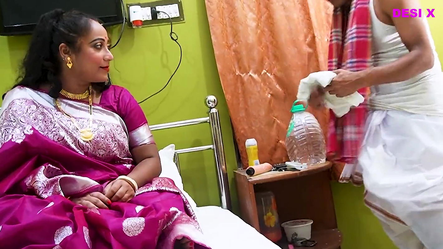 Bhabi ki gand mar di == Hardcore Desi Bhabi Sex