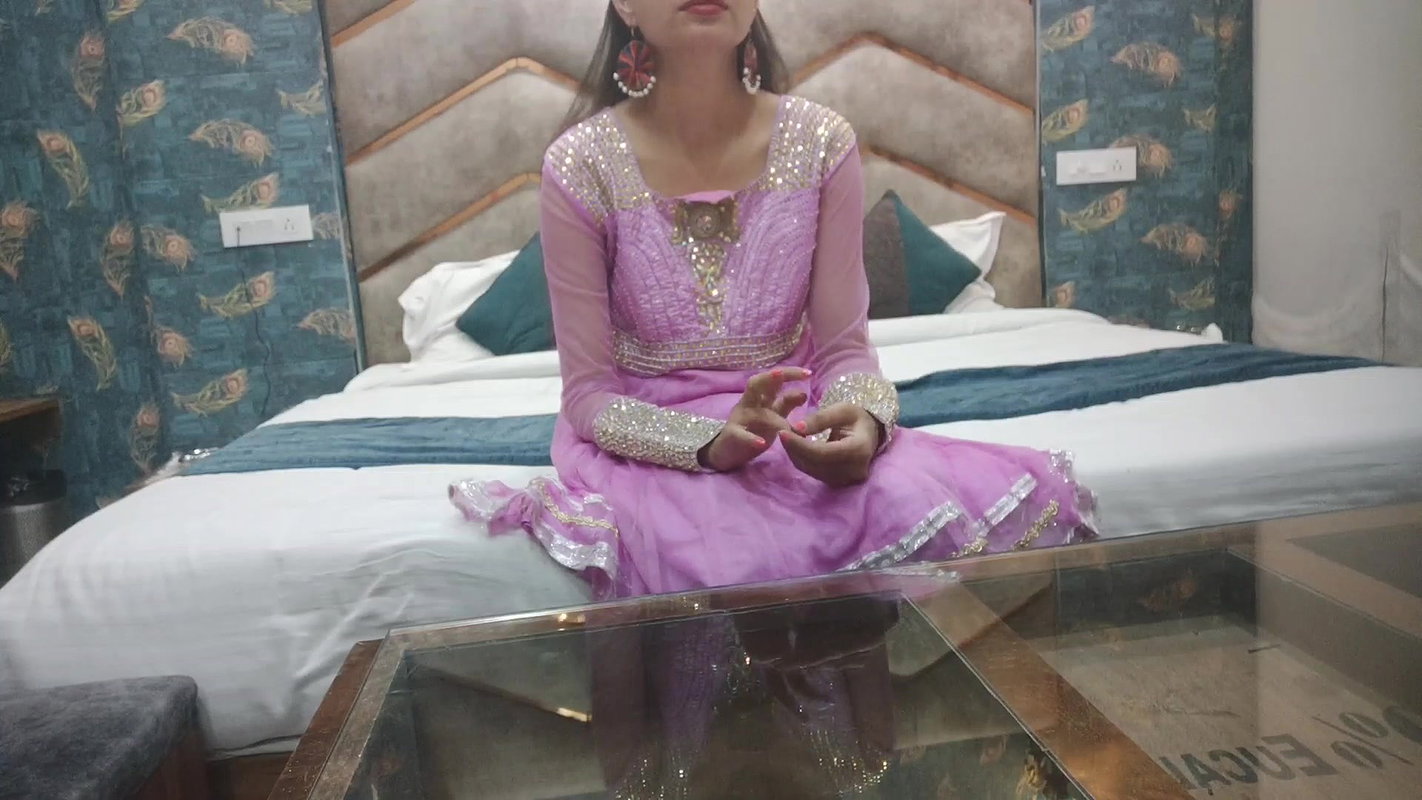 Bhai ne bhen ko hara ke usko chudne ki demand ki mana karne ke baad bhi behn ko khub gaand mari roleplay in hindi audio