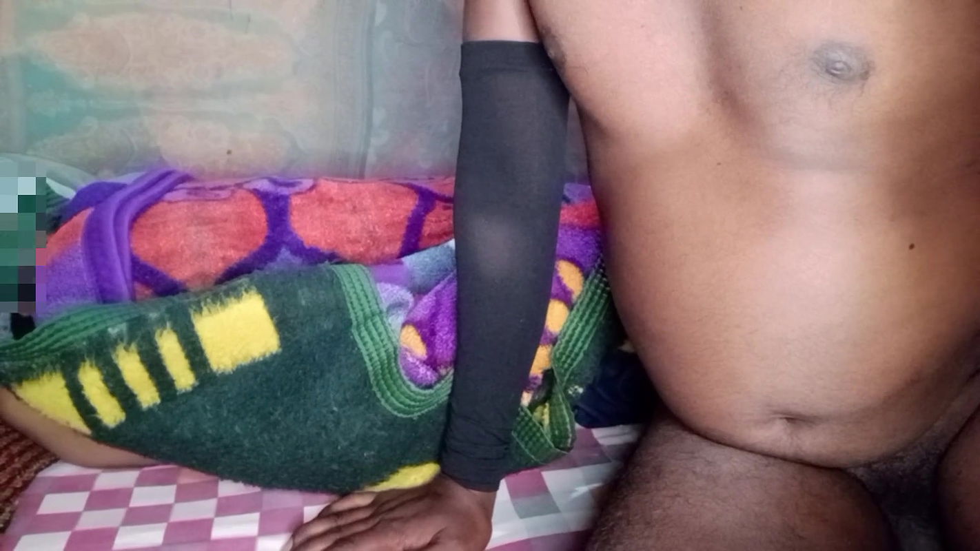 Bihari sister-in-law called brother-in-law to the house and got him fucked hard