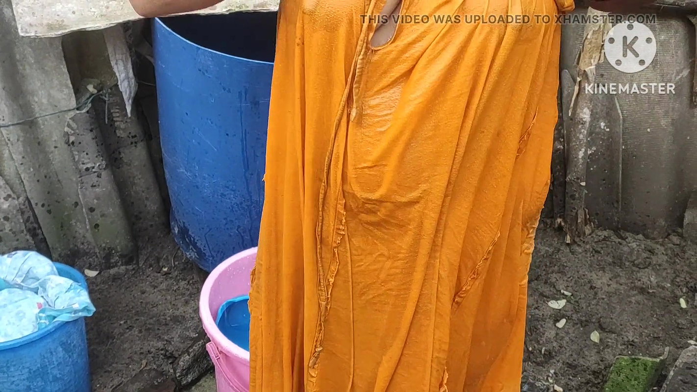 Boobs and bathing sexy bathing