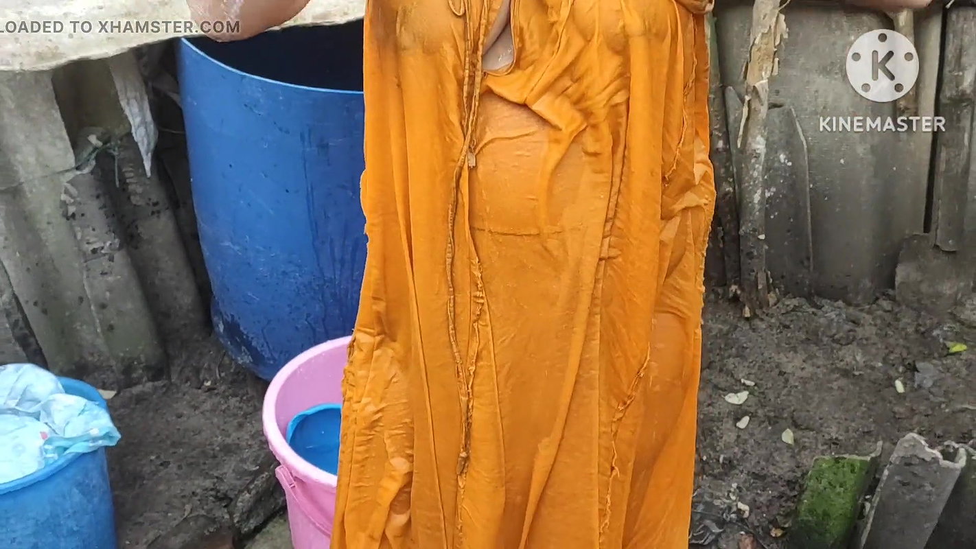 Boobs and bathing sexy bathing