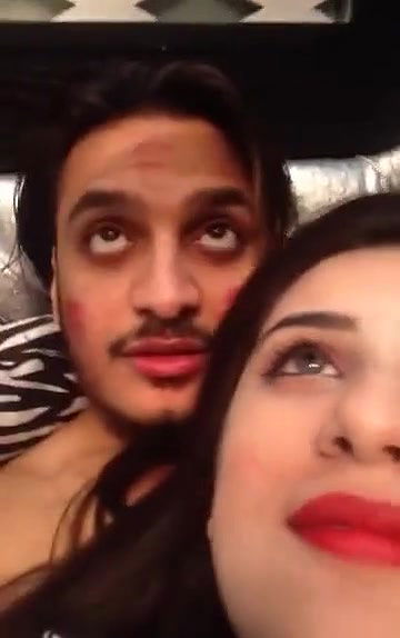 karachi babeanoa with lover boobs