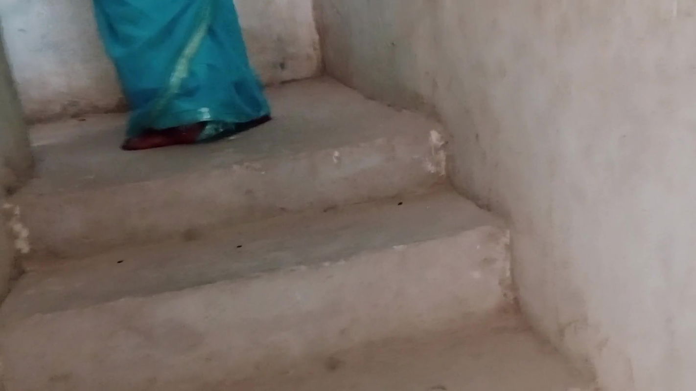 Brother-in-law took Bengali Bhabhi to the roof and fucked her