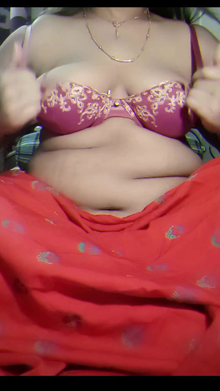 Cheating Desi Horny Bhabhi Satisfy Herself By Fingering part-1