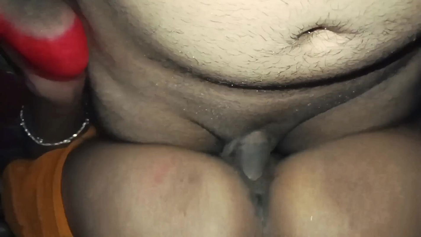 Cheating wife secretly fucking with teen lover! Husband doesn’t know