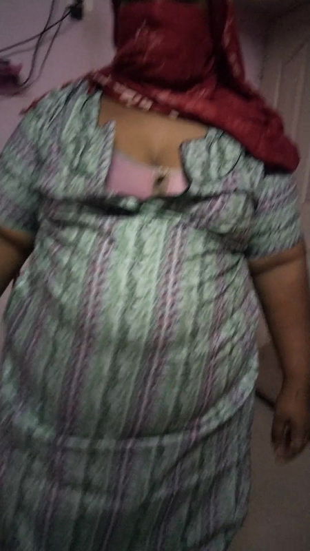 Chennai aunty nurse showing boobs