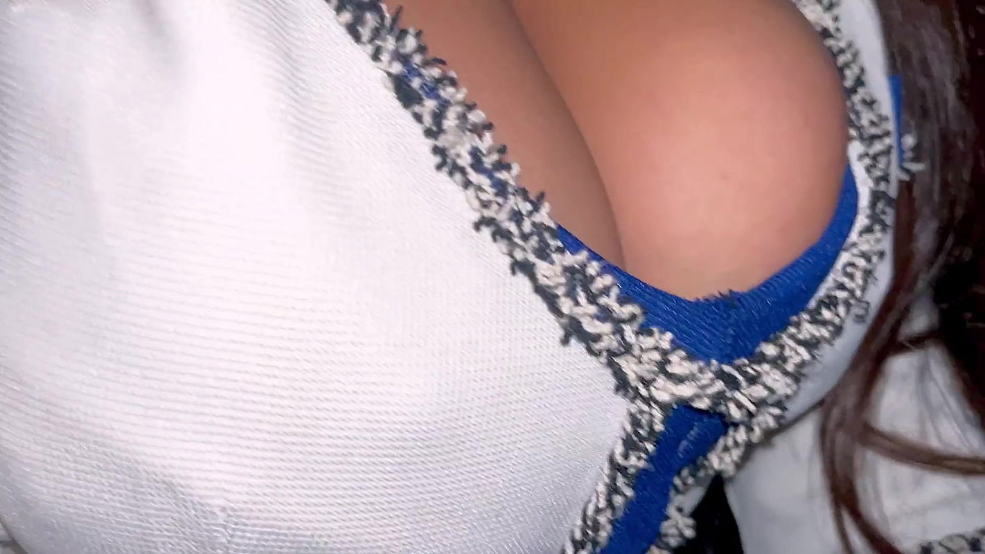 Chocolate Lagakar Choose Liya Poora Maal – Indian Desi Viral Village Girlfriend 18 Years Old Teen Cum Inside a