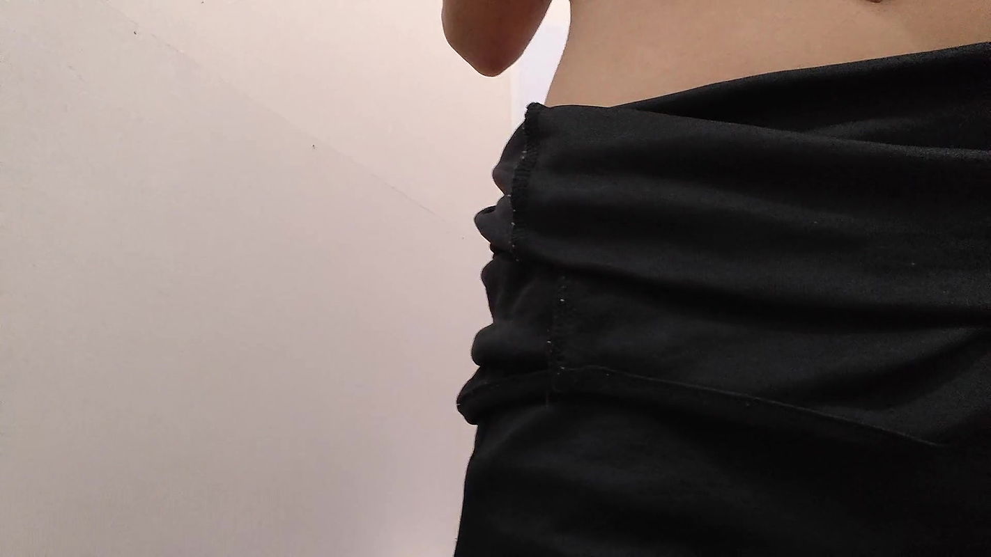 Chubby pussy of a village girl who is still a teenager at school who has not grown hair