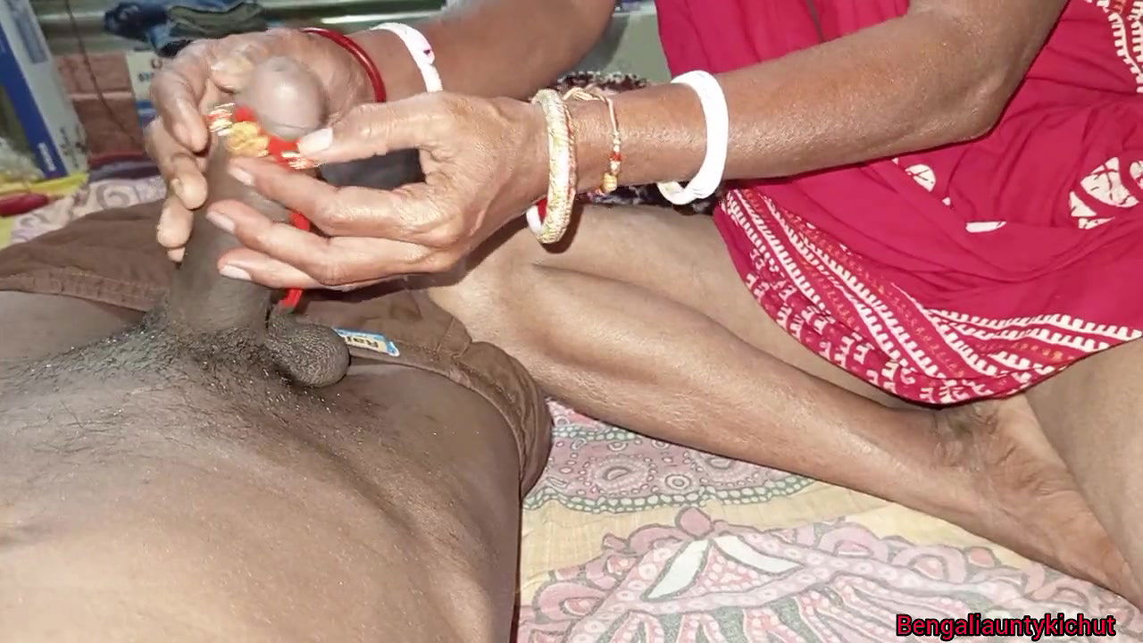 Chudai karvaya land Mein Rakhi pahna kar didi ne