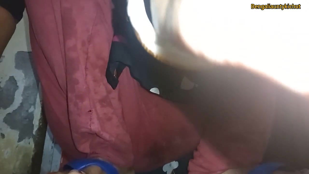 Chut mein khujali ho rahi thi isliye Naha Li