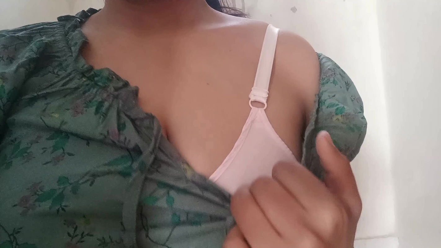College Girl Priya Viral Pissing Video Compilation