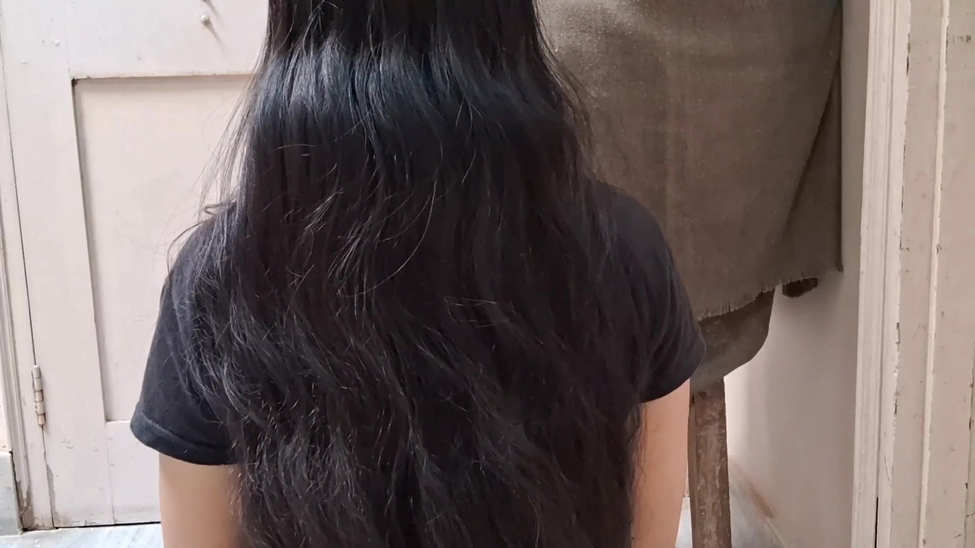 College Girl Student Ne college Ke Chokidar Ke sath Bitai Raat Desi Chudai Full HD Video