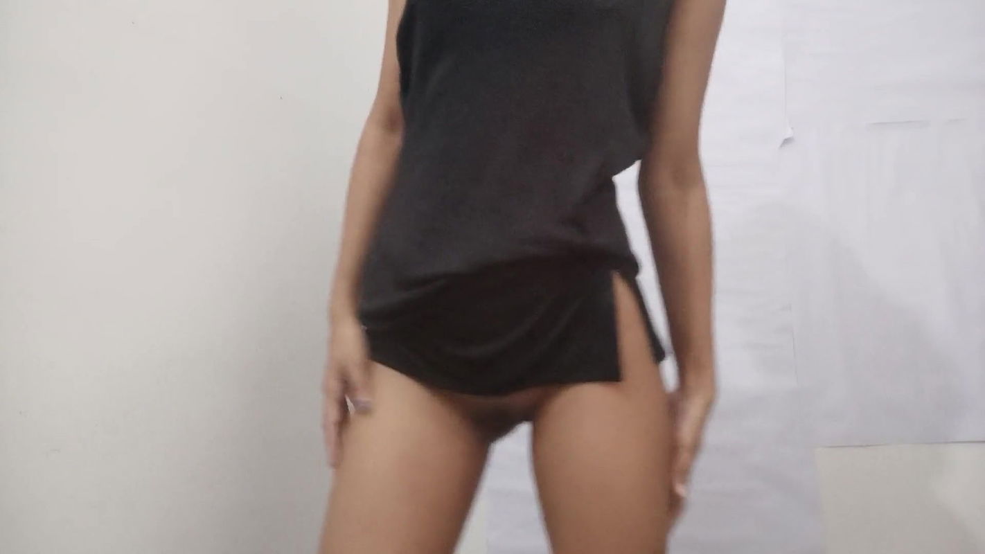 Cute Brunette Masturbating