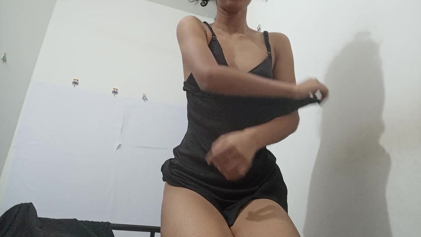Cute desi college girl playing hard in rain boobies shake