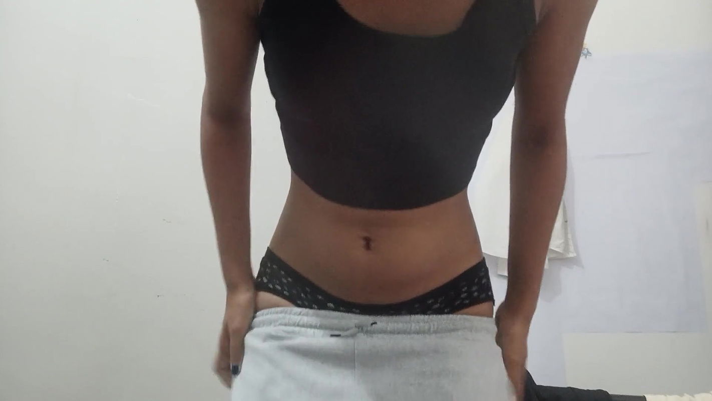 cute petite girl masturbating cum pussy