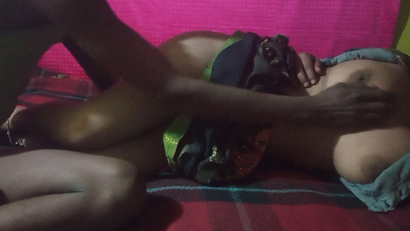 Desi bhabhi fuck first time Bhabhi fucking by making girlfriend