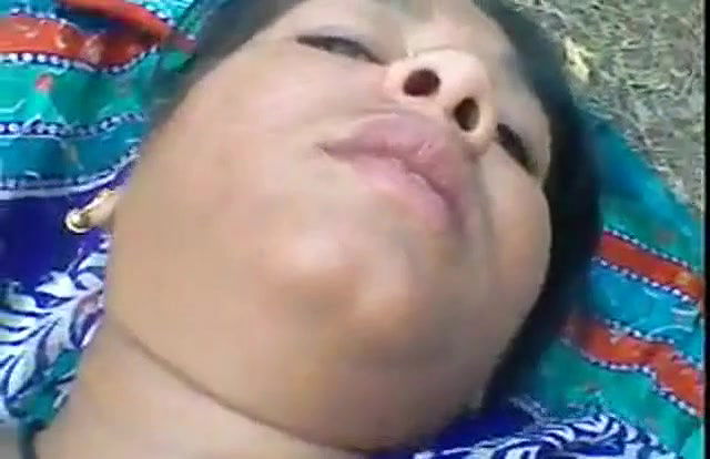 mature bhabhi inky blueari mmsex in open fields