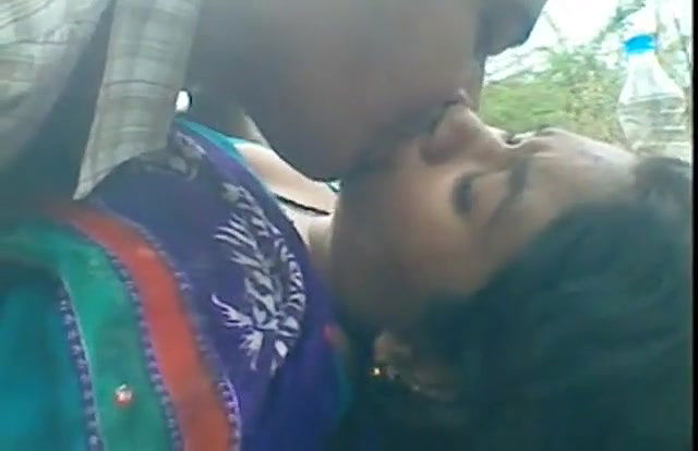 mature bhabhi inky blueari mmsex in open fields