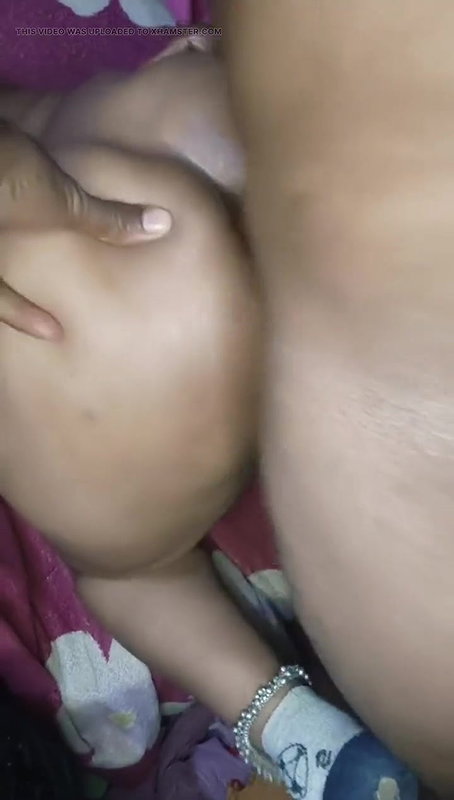 Desi bhabhi trying to anal