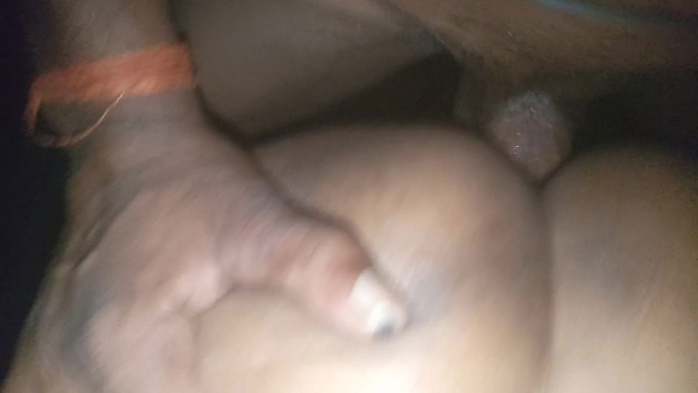 Desi Bhabi ki morning me hard chudai with desi land hard fuking with desi Bhabhi bhabi ko gr me akeli Dekh Kar chod a