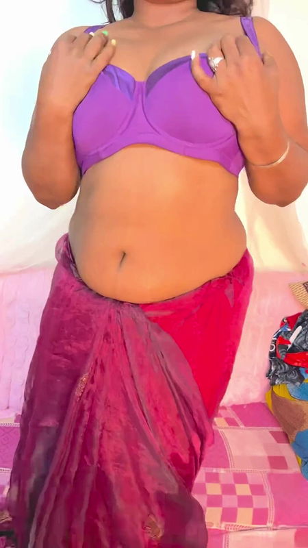 Desi bhabi ki nangi dance video