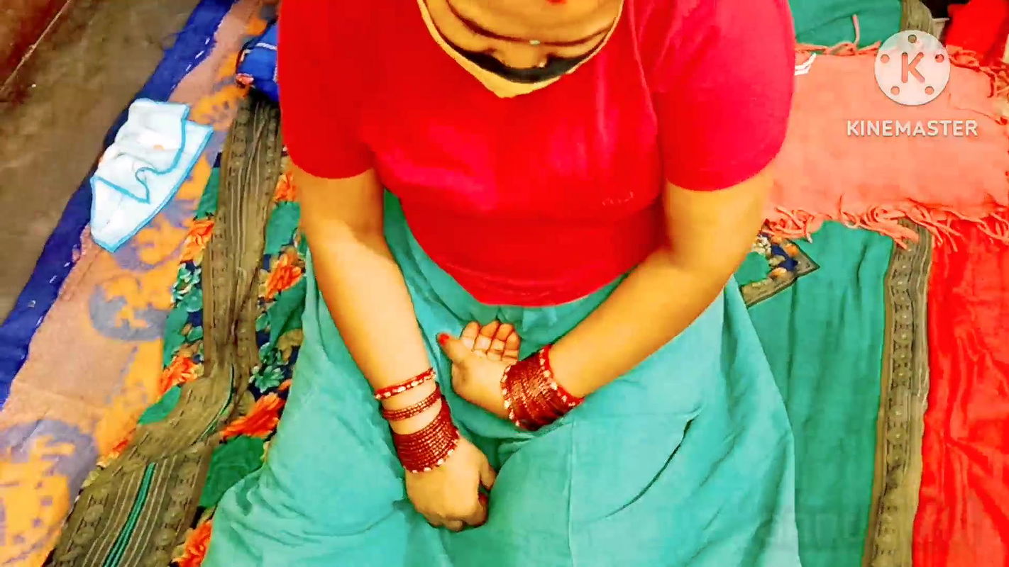 Desi chachi ko bateeje ne Manaya chudai ke liye anuty ki chudai HINDI VIOCE