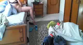 meri maa masturbating in her bedroom filmed