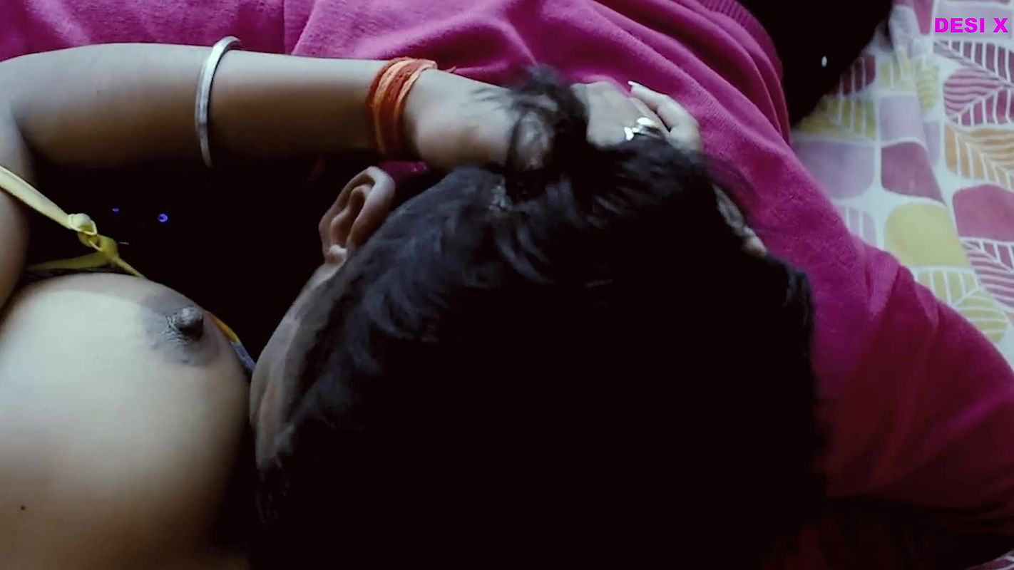 Desi collage girl cheated her Boyfriend and Fucked in Hotel