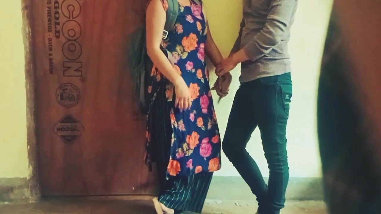 Desi college girl tuition me aake kya mast chudwati hai